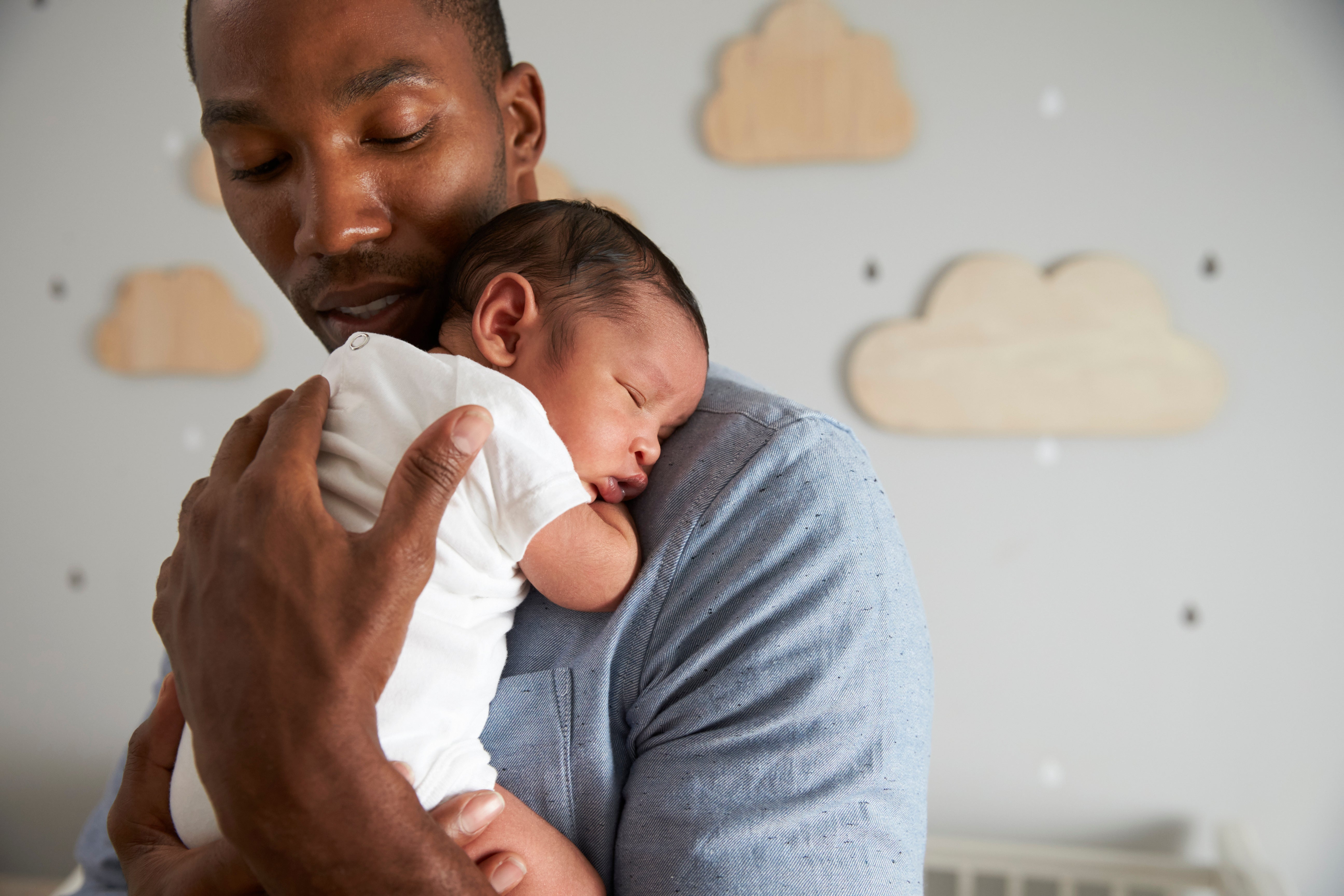 When Should I Feed My Baby? Newborn Feeding Cues